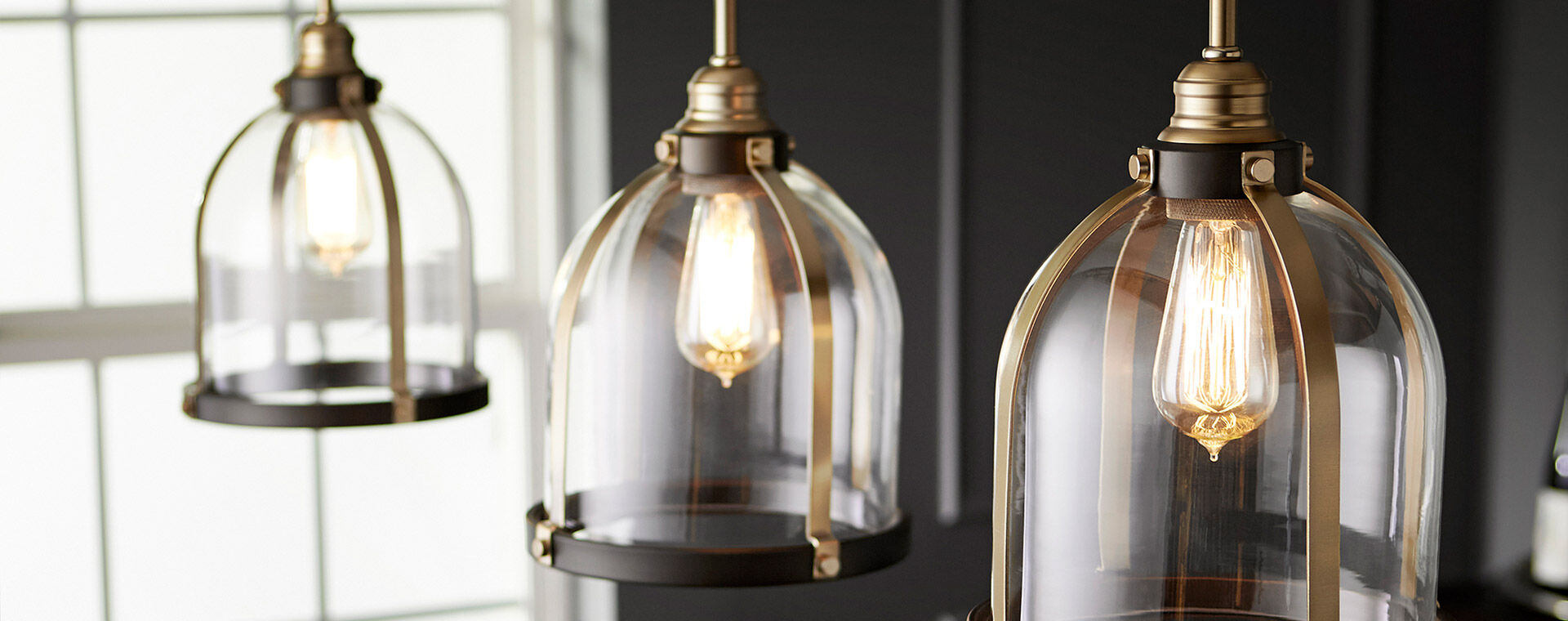 Quorum | 25% Off Select Designs | ends 10.31